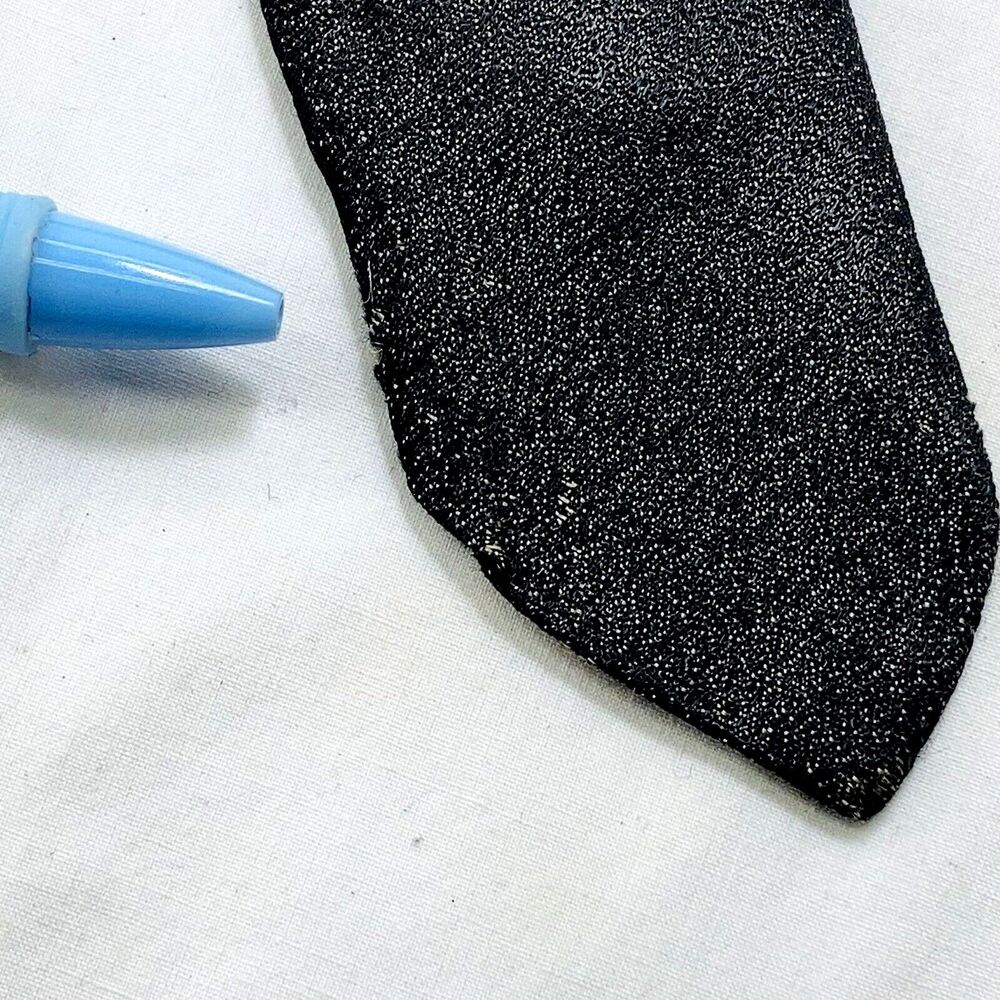 Wembley Skinny Tie Knight Medieval Vintage Flag Shield Axe Black Fleck MCM 1950s - Picture 10 of 13